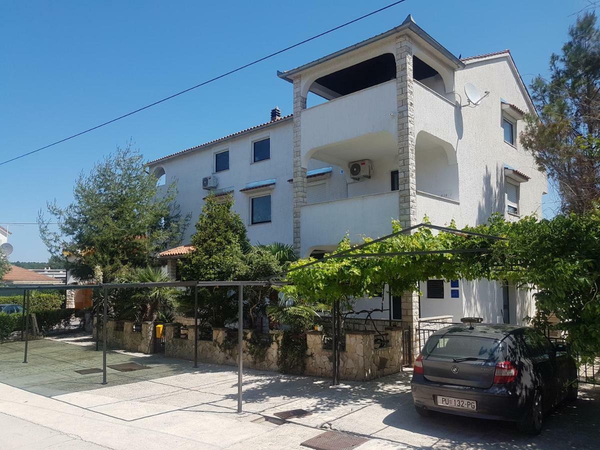 Casa Nostra Ii *