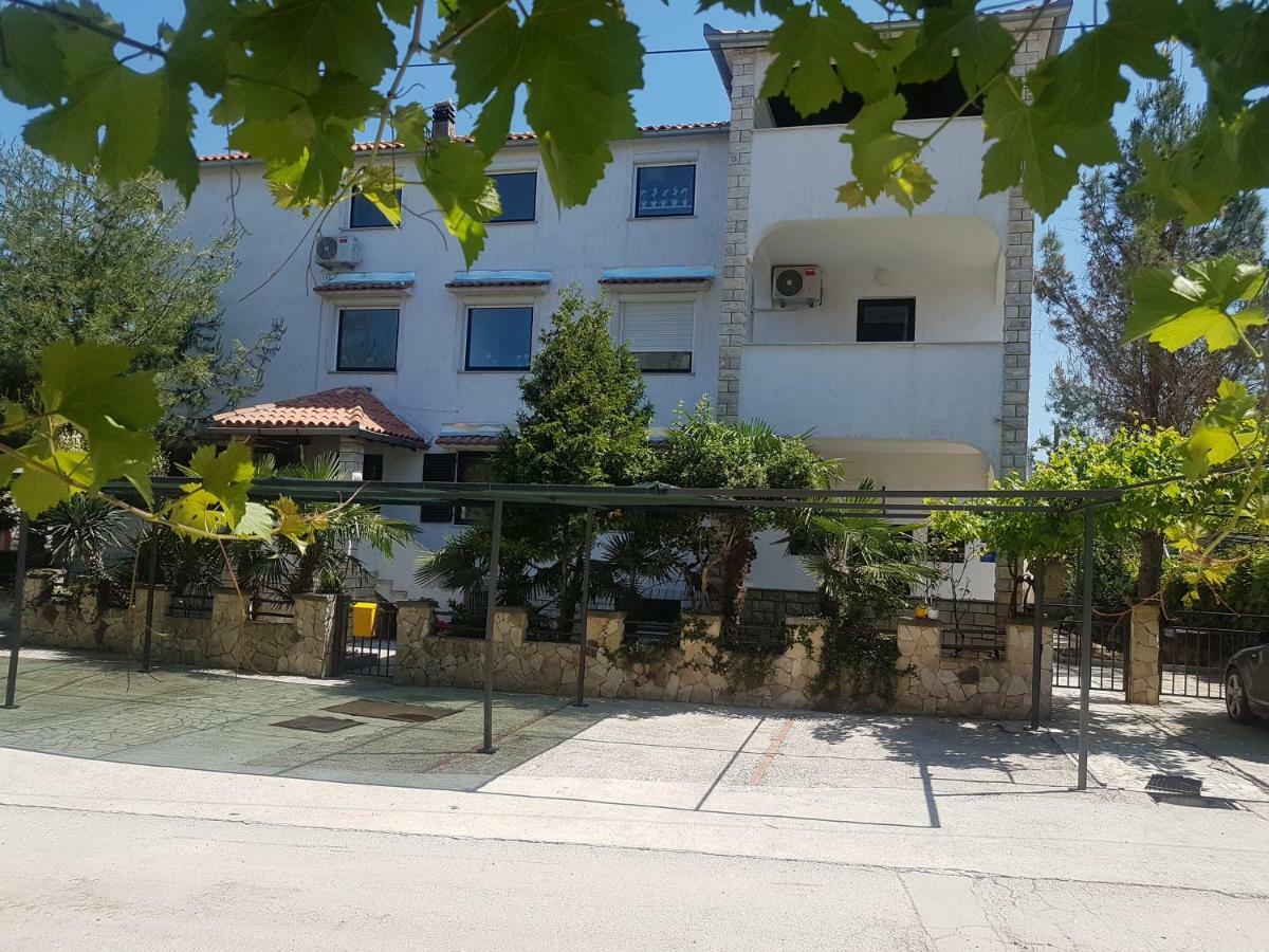 Casa Nostra Ii Appartement