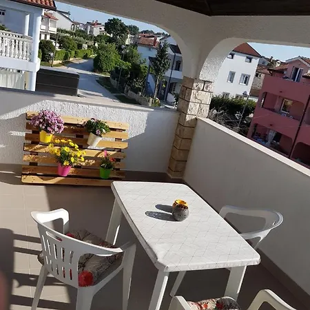 Appartement Casa Nostra II à Funtana Extérieur photo